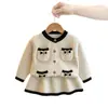 Conjunto de suéter para niña, nuevo estilo otoño/invierno, con diseño de doble botonadura con bolsillos, vestido de punto, moderno vestido de princesa estilo coreano para bebés