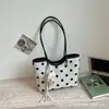 Bolso único de lunares para mujer, nuevo modelo 2026, bolso cruzado moderno y a la moda con un toque elegante, bolso de mano tipo tote