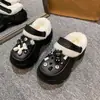 Zapatos de agujero con suela gruesa para mujer, ropa exterior de verano 2024, nuevos, antideslizantes, para oficina, playa, baotou, medias zapatillas, mujeres, venta al por mayor