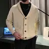 Suéter cárdigan grueso y cálido de otoño e invierno 2023 para hombre, casual versátil, cuello de fruta verde, talla grande, abrigo de moda