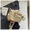 Nova Bolsa Transversal de Ombro de Alta Qualidade, Tendência para Mulheres, Bolsa Nuvem, Bolsa Saco Versátil da Moda para Mulheres