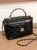 Bolso de hombro y bandolera acolchado de moda estilo Chanel, nuevo bolso tipo caja para mujer verano 2026, bolso de mano con cadena texturizada