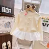 Camiseta Base Dulce de Algodón Puro para Niñas, Nuevo Estilo Coreano Primavera 2026, Top Elegante Versátil de Manga Larga con Adorno de Encaje