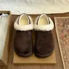 Pantuflas de algodón de suela gruesa para mujer 2026 con forro de felpa, zapatos peludos casuales de invierno, nuevo estilo sin cordones