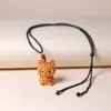 Colar Pingente para Pescoço Thuja Taihang Esculpido Doze Signos do Zodíaco Colar Pingente para Pescoço Criativo Esculpido à Mão Doze Signos do Zodíaco