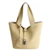 Bolsa Cesta Elegante 2026 Nova com um Toque Simples e Sofisticado, Bolsa de Mão Fashion com um Design de Bolsa Saco Versátil e Elegante