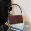 Bolsa de Ombro Feminina Retro de Nicho Transfronteiriça para o Dia a Dia Bolsa de Braço Bolsa de Mão Fosca Moderna 2026 Novo Estilo