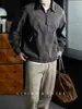 Chaqueta de Retazos de Algodón Estilo Retro Americano con Cuello de Cuero para Hombre Moda de Alta Gama Holgada Casual Ropa Exterior Desgastada Otoño/Invierno 2026