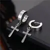 Pendientes de aro de acero de titanio con cruz de moda coreana transfronterizos pendientes de acero inoxidable pendientes de moda callejera hip-hop para hombre fabricantes en venta