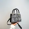 Bolsa de Mujer Tendencia Otoño 2025 Estilo Chino Bolso de Mano Versátil Estampado Retro Bolso Cruzado al Hombro para Mamá