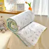Colcha de Verano de Gasa de Doble Capa con Estampado de Dibujos Animados Clase A, Colcha para Cama Doble, Colcha de Verano Amigable con la Piel, Colcha para Aire Acondicionado, Colcha de Regalo, Venta al por Mayor