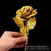 Regalo del Día de la Madre ramo de rosas en una caja de regalo con ventana, Regalo del Día del Maestro, Regalo creativo de rosa con papel de oro para el Día de San Valentín