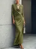 Vestido de manga comprida estilo europeu e americano, best-seller transfronteiriço para mulheres, com cintura marcada, design plissado, tecido elástico e silhueta fluida; disponível para dropshipping