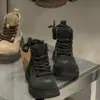 Botas Infantis para Mulheres Estilo Coreano Outono e Inverno Novas Botas para Meninas Sola Grossa Zíper Lateral Botas Curtas para Meninos Botas de Bebê