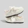 Tênis Flats Sino para Mulheres 2026 Verão Novo Bordado de Desenho Animado Velcro Versátil Moda Sapatos Brancos 3705