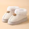 Chinelos fofos de sola grossa para mulheres, para uso externo e interno no inverno, sapatos quentes de algodão com forro de pelúcia, sola macia antiderrapante, chinelos de algodão que aumentam a altura para casais