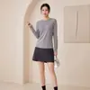 Camiseta base suave y delicada de Lyocell con cuello redondo para mujer, adecuada para primavera y otoño, color liso, se puede usar como prenda exterior, top de camiseta básica simple y versátil de manga larga