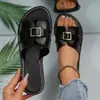 Chinelos de Exterior com Solado Macio Cruzados Europeus e Americanos Sandálias de Fivela Quadrada para Pessoa Preguiçosa para Mulheres Viagem Solado Plano Leve Atacado Europeu e Americano Tamanho Grande