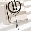 Moderna Dulce-Cool de Gama Alta Juego de Tres Piezas de Aretes, Collar y Pulsera Geométricos Negros con Flecos de Pedrería Eu Joyería Ecológica
