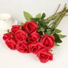 Rosa de simulación decoración de sala de estar mueble de TV arreglo floral decoración flor de seda ramo de flores artificiales de plástico solo adornos de flores secas