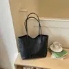 Bolso grande para mujer transfronterizo, nuevo modelo 2026, bolso tote de alta gama de gran capacidad, bolso de hombro o axila casual para el trabajo y el día a día