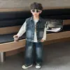 Conjunto de Ropa de Otoño para Niños 2028 2026 Nuevo Conjunto de Tres Piezas con Chaleco de Mezclilla para Bebé Primavera y Otoño Ropa Elegante para Niños