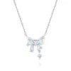 Collar de Plata de Ley S925 con Lazo en Forma de Corazón Modelo Nuevo 2025 Colgante Luminoso Regalo de Cumpleaños Colgante de Nicho de Lujo Ligero