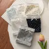 Calcinha Feminina de Renda Floral Sem Costura Estilo Menina Doce 10A Antibacteriana com Gancho Estendido Cintura Média 100% Algodão