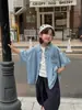 Cheese and Meow Boys 2026 Verano Nueva Camisa de Mezclilla a Rayas Chaqueta Versátil Casual Holgada de Manga Corta para Niños