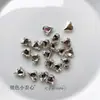 Famoso na internet broca de unha prateada coração torto fundo retangular pontudo broca de vidro luxo broca grande joia de strass rosa claro super brilhante