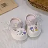 Novos Sapatos Perfurados de Verão para Meninas, Sandálias de Moda Slip-On em Eva com Solado Grosso