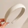 Diadema Nueva Retro 2026 Hace que la Cara se Vea Más Pequeña Diadema Elegante para Mujeres Ilumina la Piel No Aprieta la Cabeza Estilo Perezoso Pinzas para el Cabello Accesorios para el Cabello Mayoreo