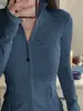 Chamarra de yoga rosa ajustada para mujer, nuevo modelo otoño 2026, ropa deportiva y de fitness con protección solar, top para mujeres petite