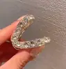 Pinza para el pelo con garra en forma de V de estilo de moda para el commute con temperamento Pinza de alta gama para recogido parcial Pinza para la parte posterior de la cabeza Accesorios para el cabello de moda en la red Estilo simple