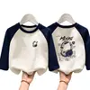 Ropa interior térmica de forro polar con retazos de manga larga cepillada para niños, Novedades Otoño/Invierno 2026, Estampado de dibujos animados para niños, Cuello redondo, Niños medianos y mayores