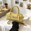 Diseño único, nueva colección de verano, bolso de hombro para mujer de color liso, versátil y elegante, perfecto para ir al trabajo, con un aspecto de alta gama y un toque de personalidad