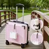 Maleta Pequeña con Ruedas Universales de 18 pulgadas, Personalizable con Logo, Maleta con Ruedas de 18 pulgadas para Mujer, Ligera y Portátil en Color Blanco Leche
