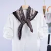 Bufanda de Cuello Artística Cuadrada Chal Decorativo Bufanda Exterior Otoño e Invierno Estilo Coreano Casual Elegante Combinación de Colores Caballo Venta al por Mayor