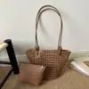 Elegante y versátil bolso tipo cubo con patrón tejido hueco, perfecto para mujeres, se puede llevar como bolso de hombro o bolso de mano, y tiene una gran capacidad, lo que lo hace ideal para uso casual