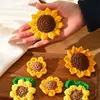 Cabeça de girassol de crochê feita à mão transfronteiriça flor de fio flor artificial temporada de formatura flor de tricô acessórios DIY