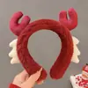 Diadema Roja con Borla de Año Nuevo Lazo de Traje Tang 2026 Año del Caballo Accesorio para el Cabello Pasador de Peluche Festival de Primavera Adorno para la Cabeza de Año Nuevo