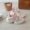 Tênis Esportivo Infantil Sapatos de Menina 2026 Primavera Novo Estilo Moda Menina Princesa Tênis Pai Crianças Médias e Grandes Tênis de Corrida