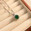 Nuevo Elegante y Versátil Cadena Caja Flor Brote Zircón Colgante Collar Cobre Chapado Oro Real Joyería de Alta Gama Al por Mayor