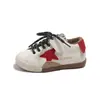 Zapatos para Niños 2026 Primavera Nuevo Modelo Tenis Blancos para Niños Estilo Coreano Color Lavado de Moda Tenis de Estrella para Niños y Niñas