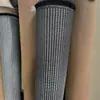 [Tela del Cojín] Tela No Tejida de Fieltro Perforada con Aguja Punto de Flor de Ciruelo Base de Plástico Antideslizante Alfombrilla de Piso Alfombra