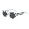 Gafas de Sol Ojo de Gato con Borde Blanco de Puntos Tridimensionales Estilo Europeo y Americano 2025 Cuadradas y Redondas Retro Aspecto Adelgazante Gafas de Sol Estilo Callejero