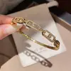 Pulsera Cuadrada Hueca de Zirconia Chapada en Oro Real de 18K, Pulsera Personalizada Exquisita Estilo Francés, Joyería de Nicho de Alta Gama para Mujer