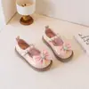 Zapatos para Niña Zapatos Pequeños de Cuero para Niños 2025 Primavera y Otoño Nuevos Antideslizantes Suela Suave Zapatos Individuales Negro Zapatos de Performance para Bebé Princesa