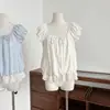 Camisa Dulce Ruffled con Lazos Estilo Francés Artístico 2026 para Mujer, Verano con Mangas Abullonadas y Encaje Patchwork para Tallas Pequeñas
