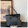 2026 Nuevo Bolso Tote Vintage de Un Solo Hombro de Alta Gama, Bolso de Mano Impreso de Gran Capacidad, Bolso de Moda para el Trabajo, Bolso de Mamá